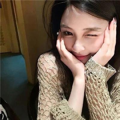 在云端封面