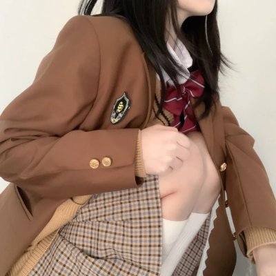 冈比封面